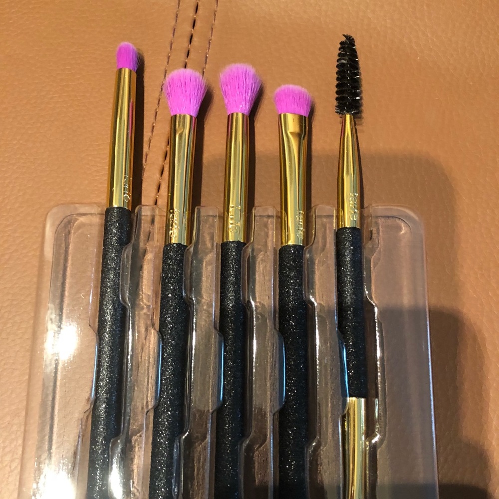 Tarte high- performance naturals